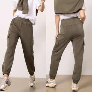 Evereve Raelyn Textured Cargo Jogger Olive Green XL NWT